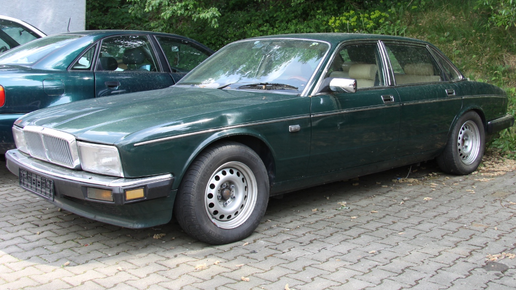 XJ40